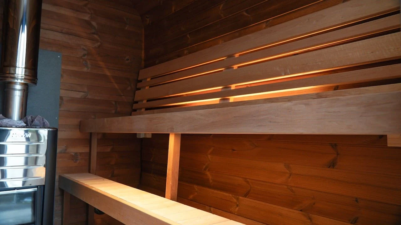 Camilla XL Traditional Outdoor Sauna 5-6 Person - Image 9