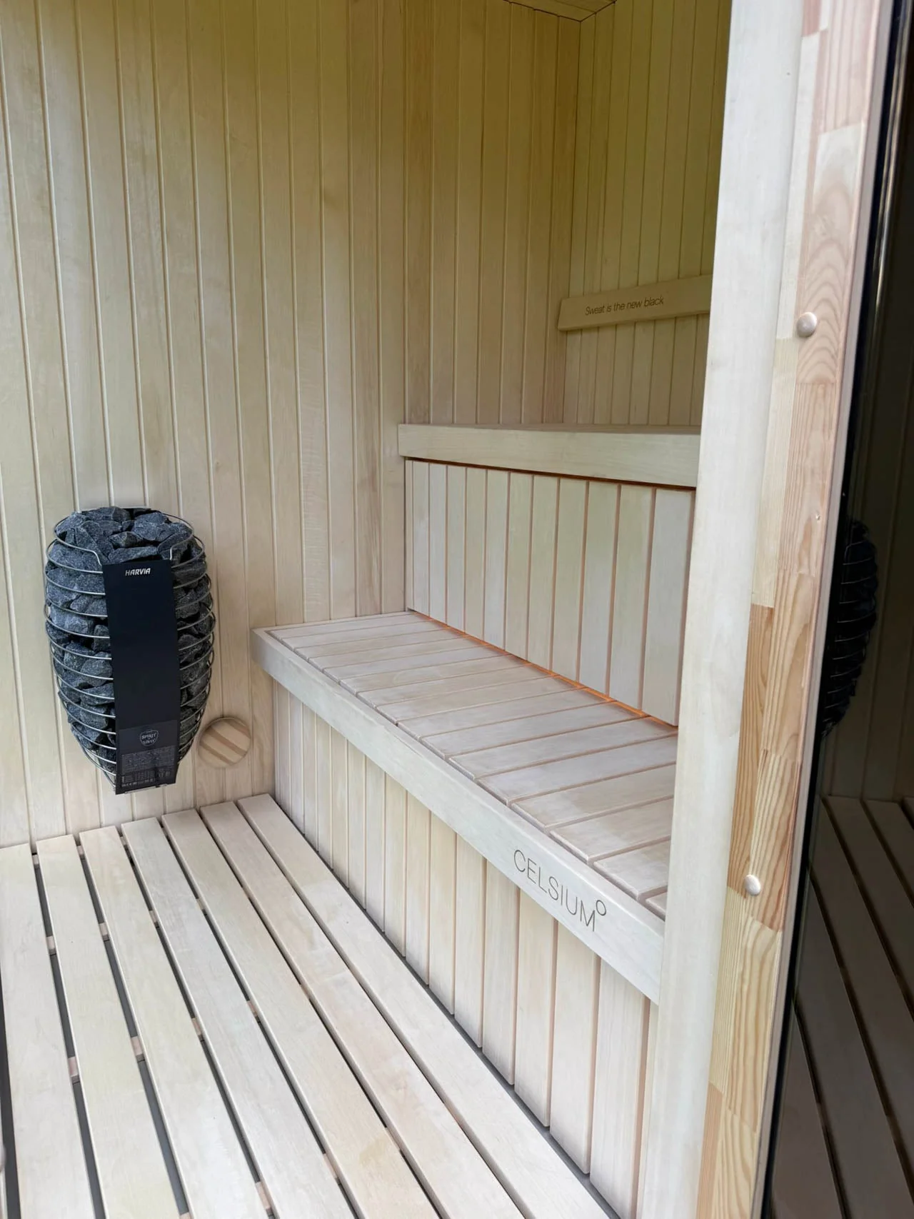 Celsium Jonas Classic 4 Person Outdoor Sauna - Image 18