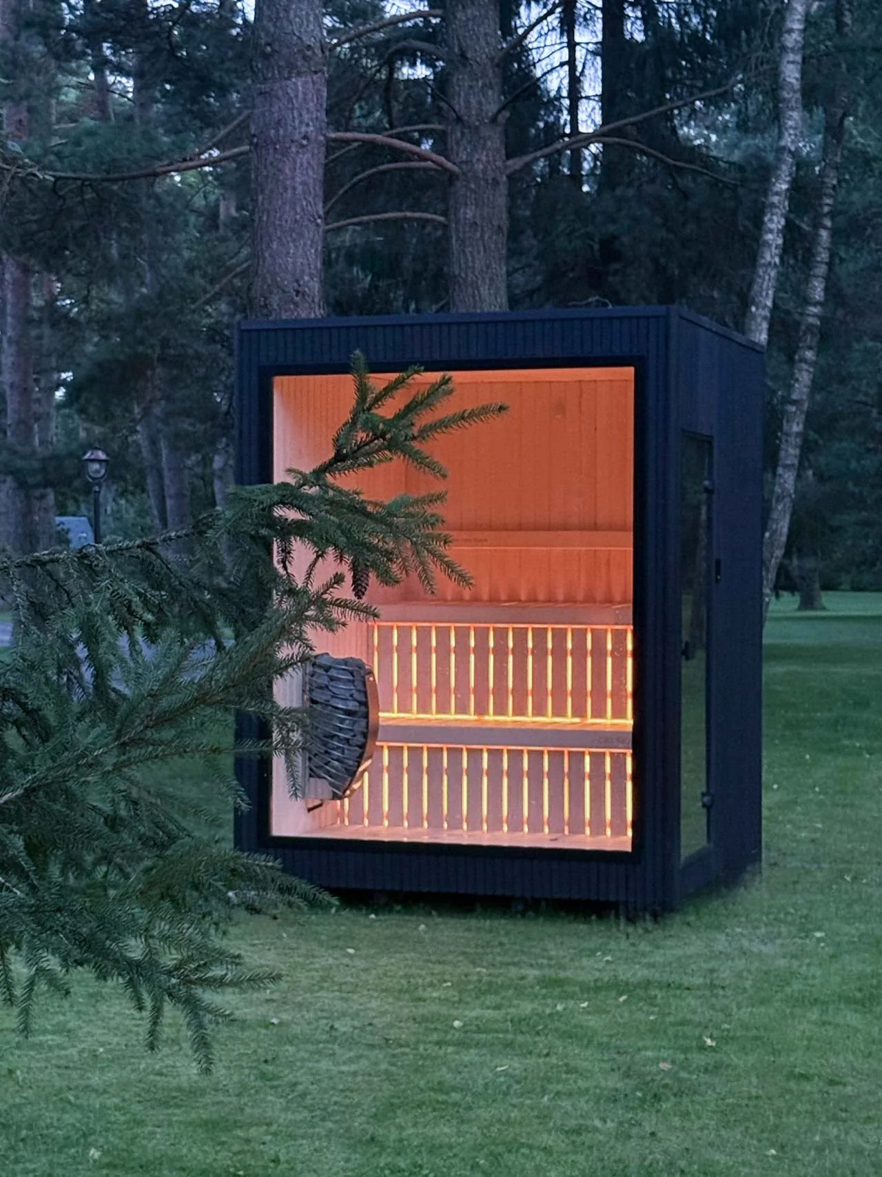 Celsium Jonas Classic 4 Person Outdoor Sauna - Image 19