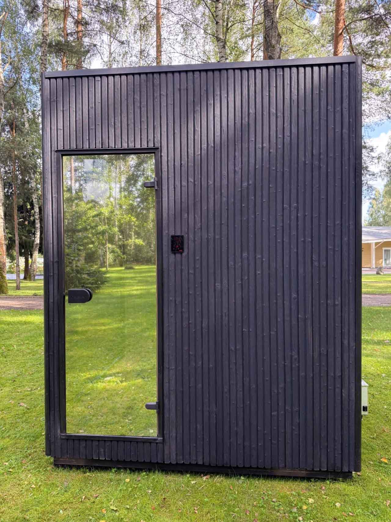 Celsium Jonas Classic 4 Person Outdoor Sauna - Image 21