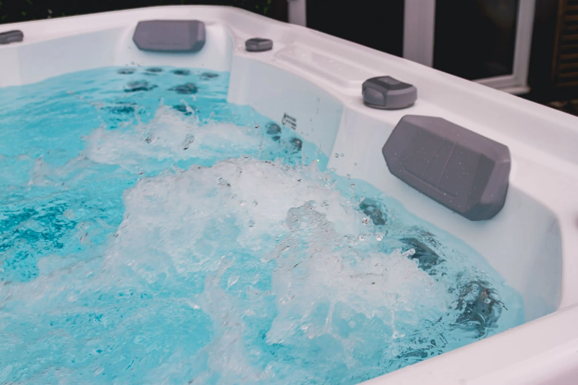Equinox EQ570 Pro 5 Person Hot Tub 32 Amp - Image 19