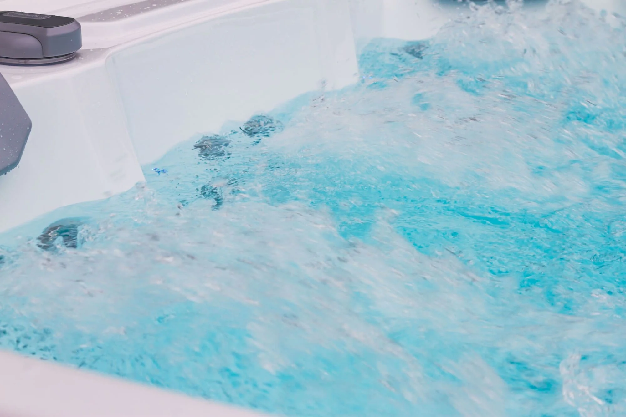 Equinox EQ570 Pro 5 Person Hot Tub 32 Amp - Image 20
