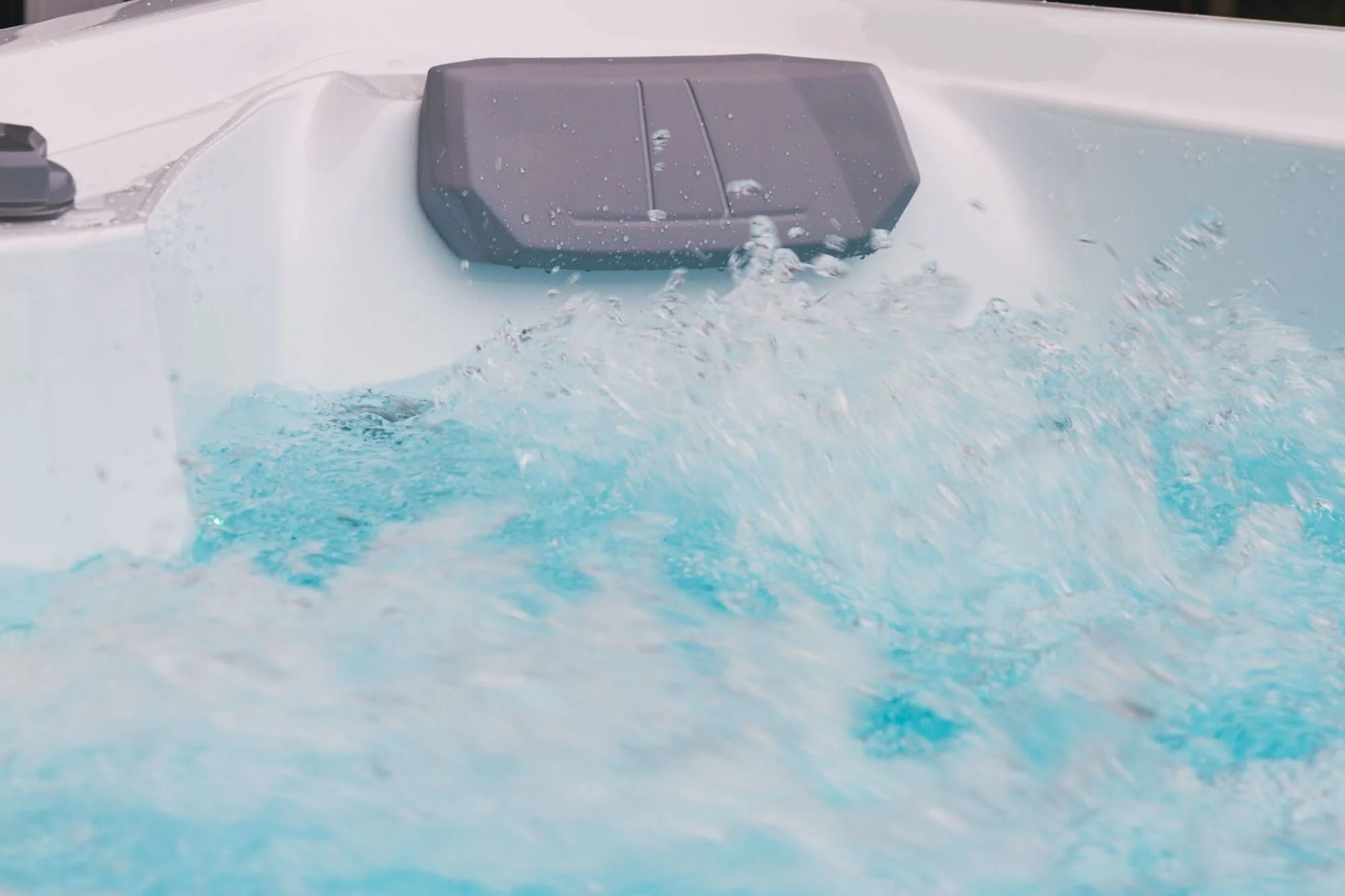 Equinox EQ570 Pro 5 Person Hot Tub 32 Amp - Image 24