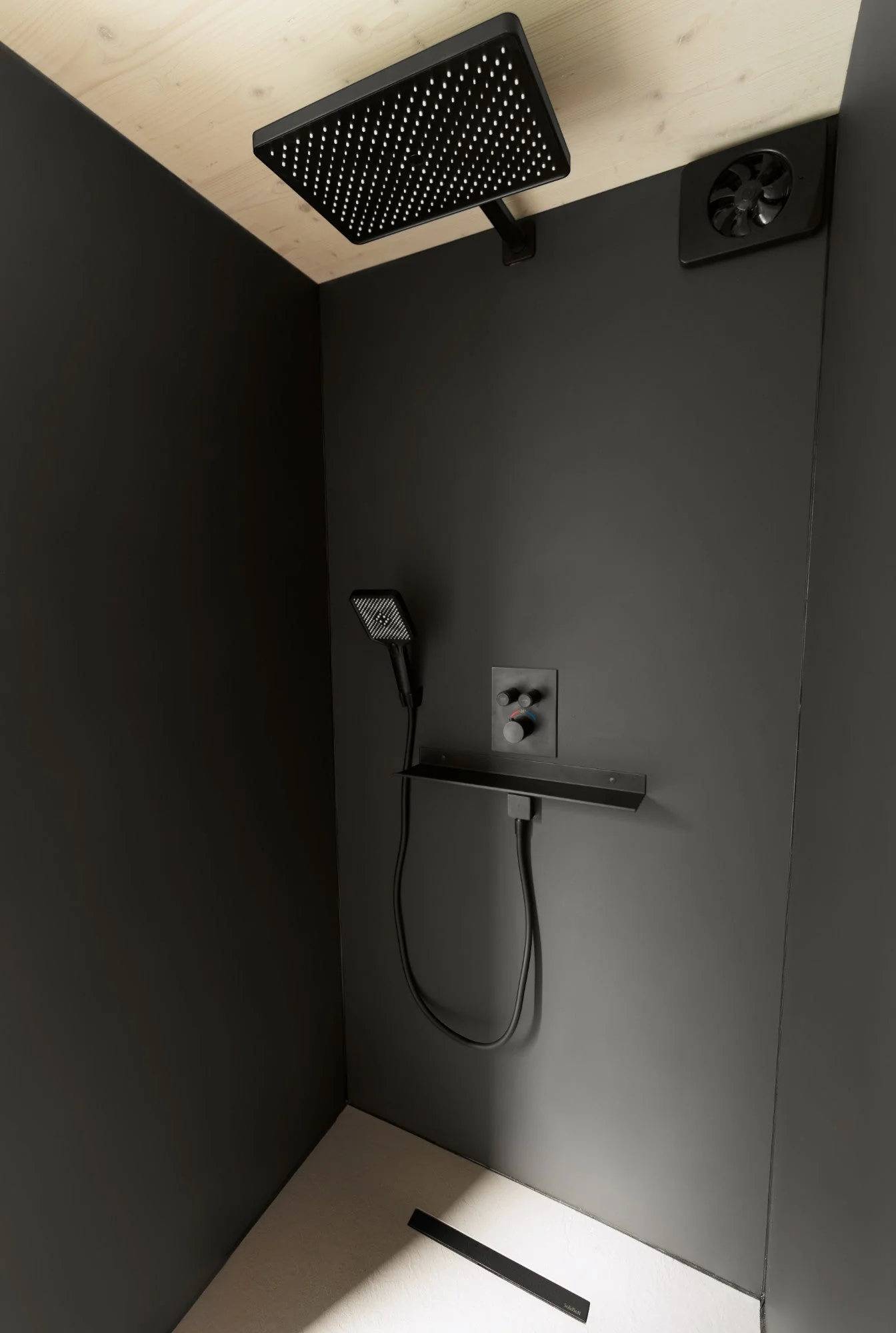 Genevas St Moritz 5 Person Outdoor Sauna with Shower Room - Image 6