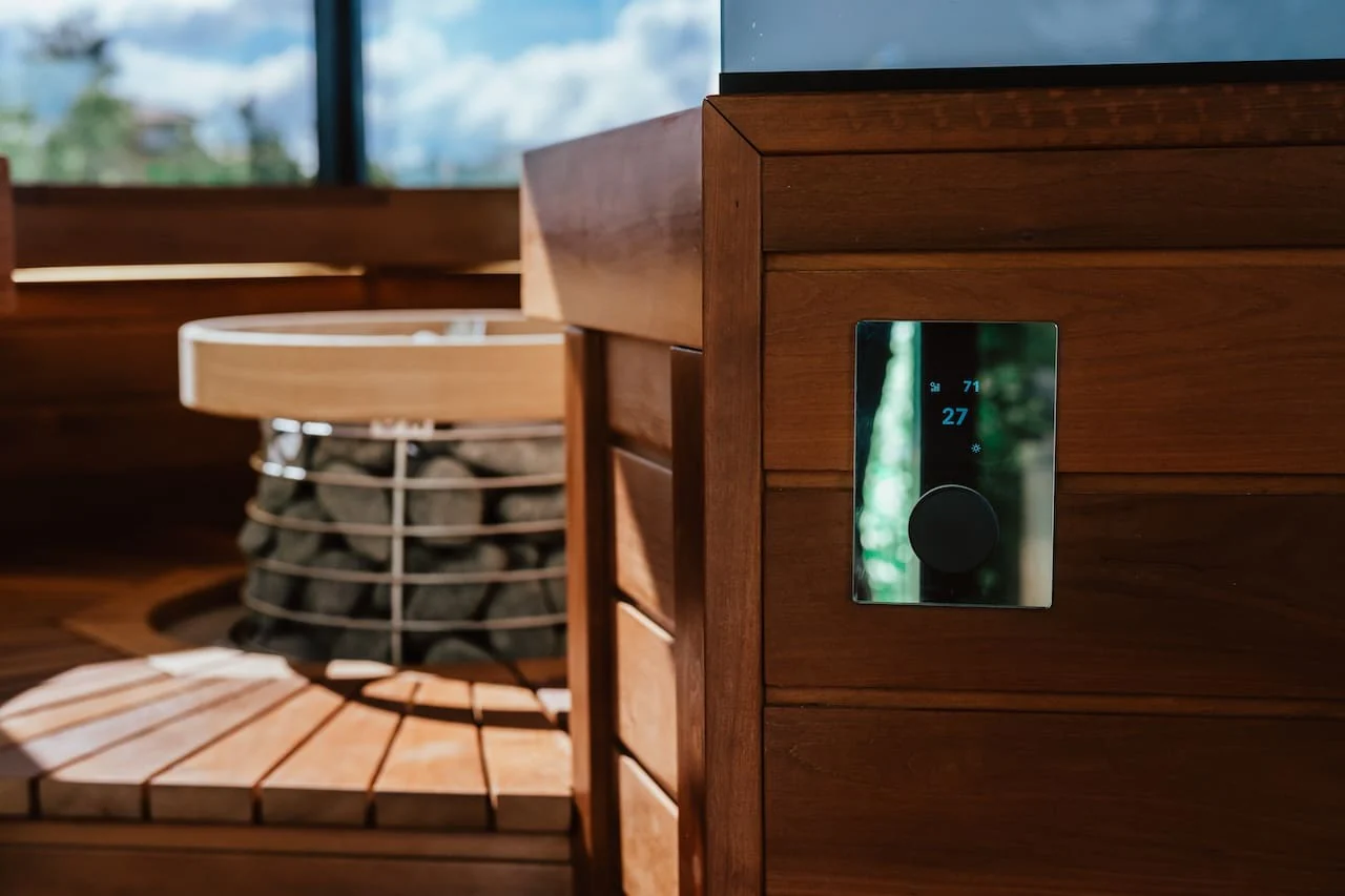 Haljas Hele Double Outdoor Sauna 7 Seater with Changing Room - Image 22