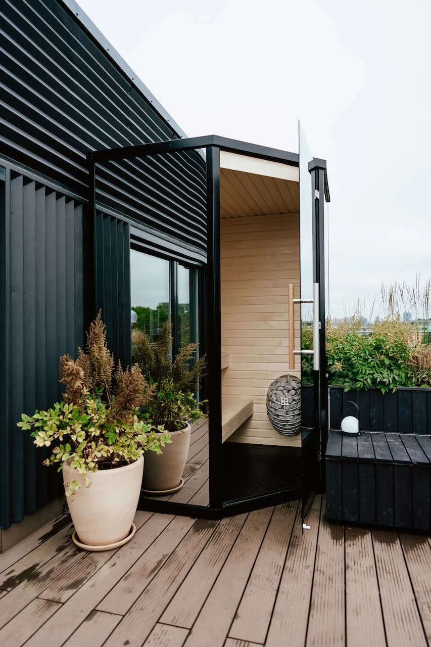 Haljas Hele Mini Outdoor Sauna 2-3 Seater - Image 9