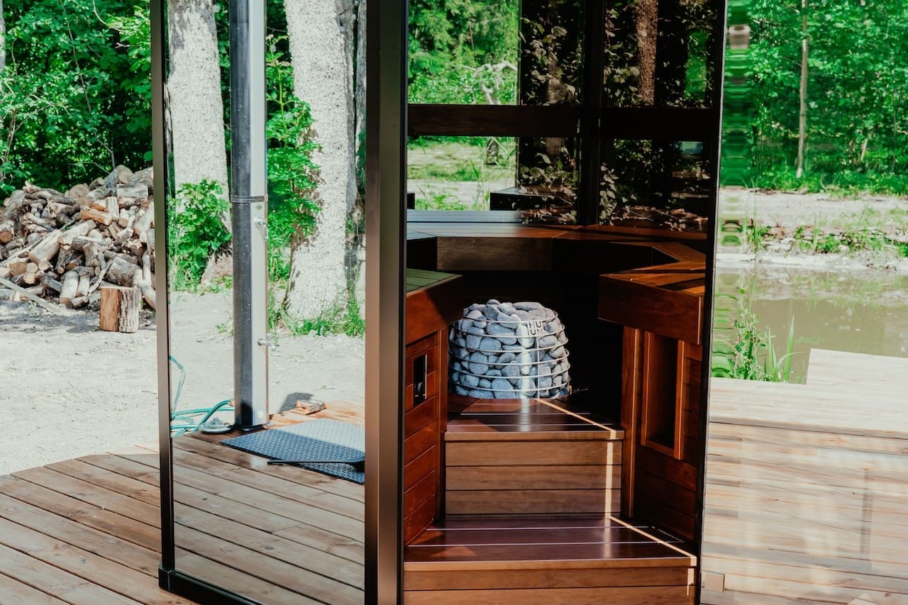 Haljas Hele Single Outdoor Sauna 7 Seater - Image 26