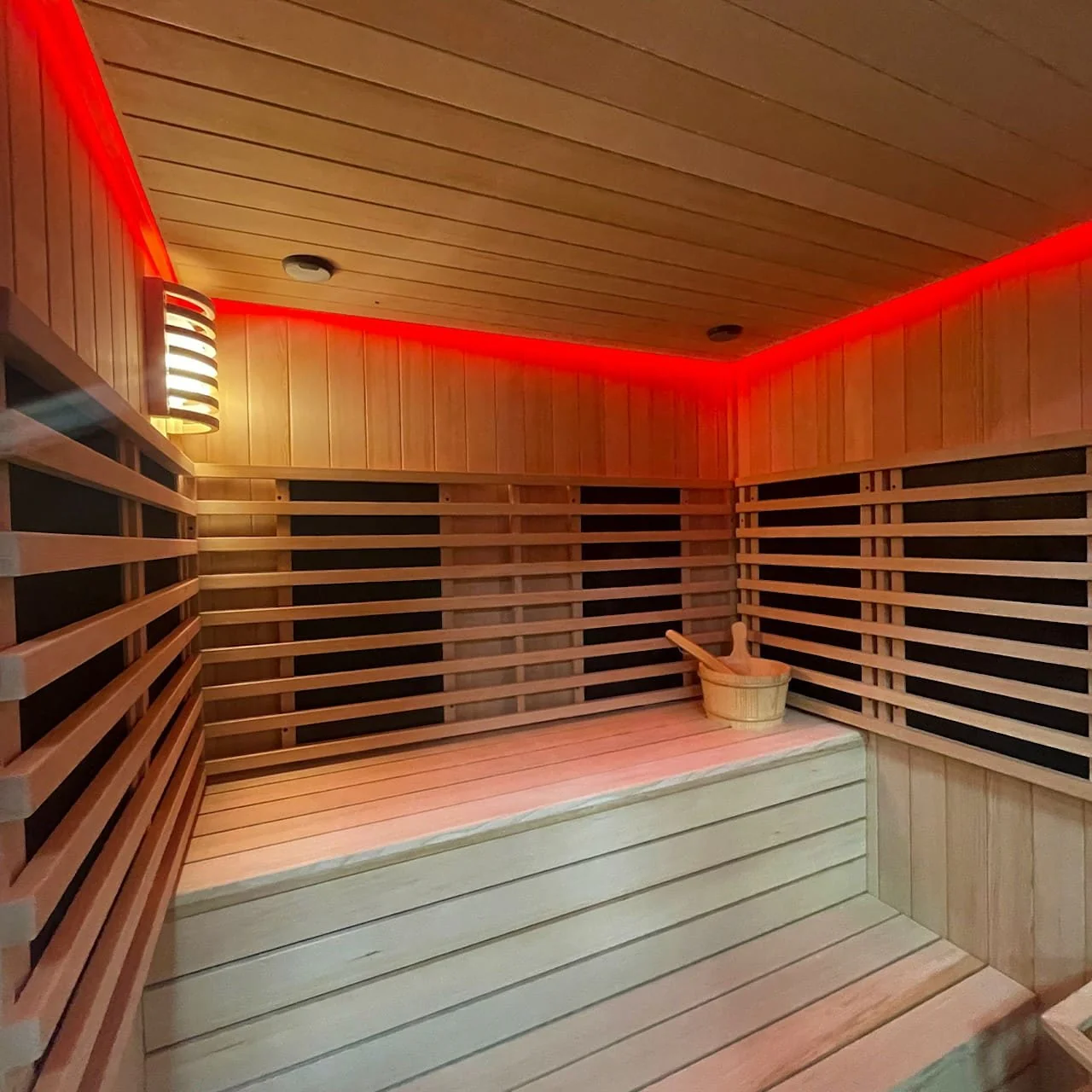 Insignia Hybrid Infrared and Traditional 4 Person Outdoor Sauna - Image 3