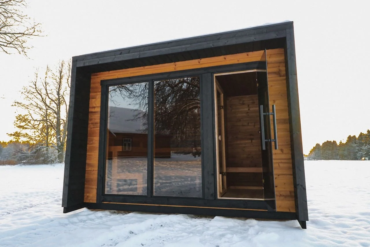 Leil® Patio M 5 Person Outdoor Sauna with Changing Room - Image 11