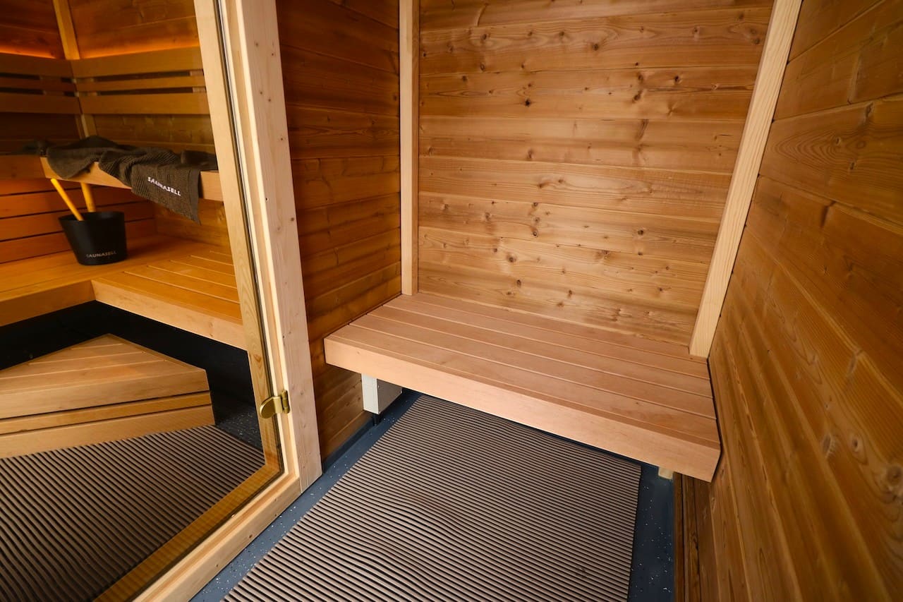 Leil® Patio M 5 Person Outdoor Sauna with Changing Room - Image 13