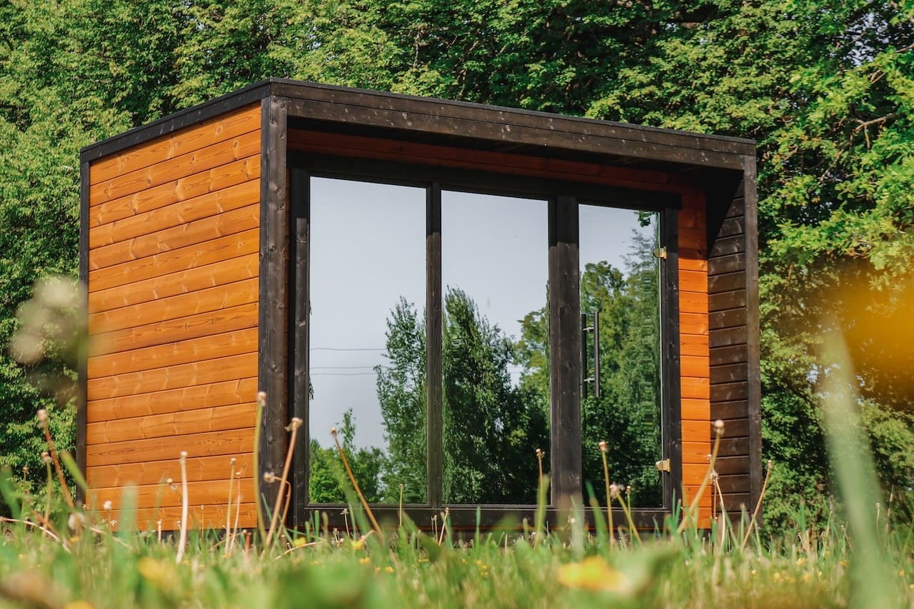 Leil® Patio M 5 Person Outdoor Sauna with Changing Room - Image 7