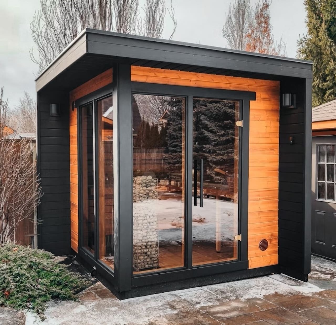 Leil® Patio S 4-5 Person Outdoor Sauna - Image 13