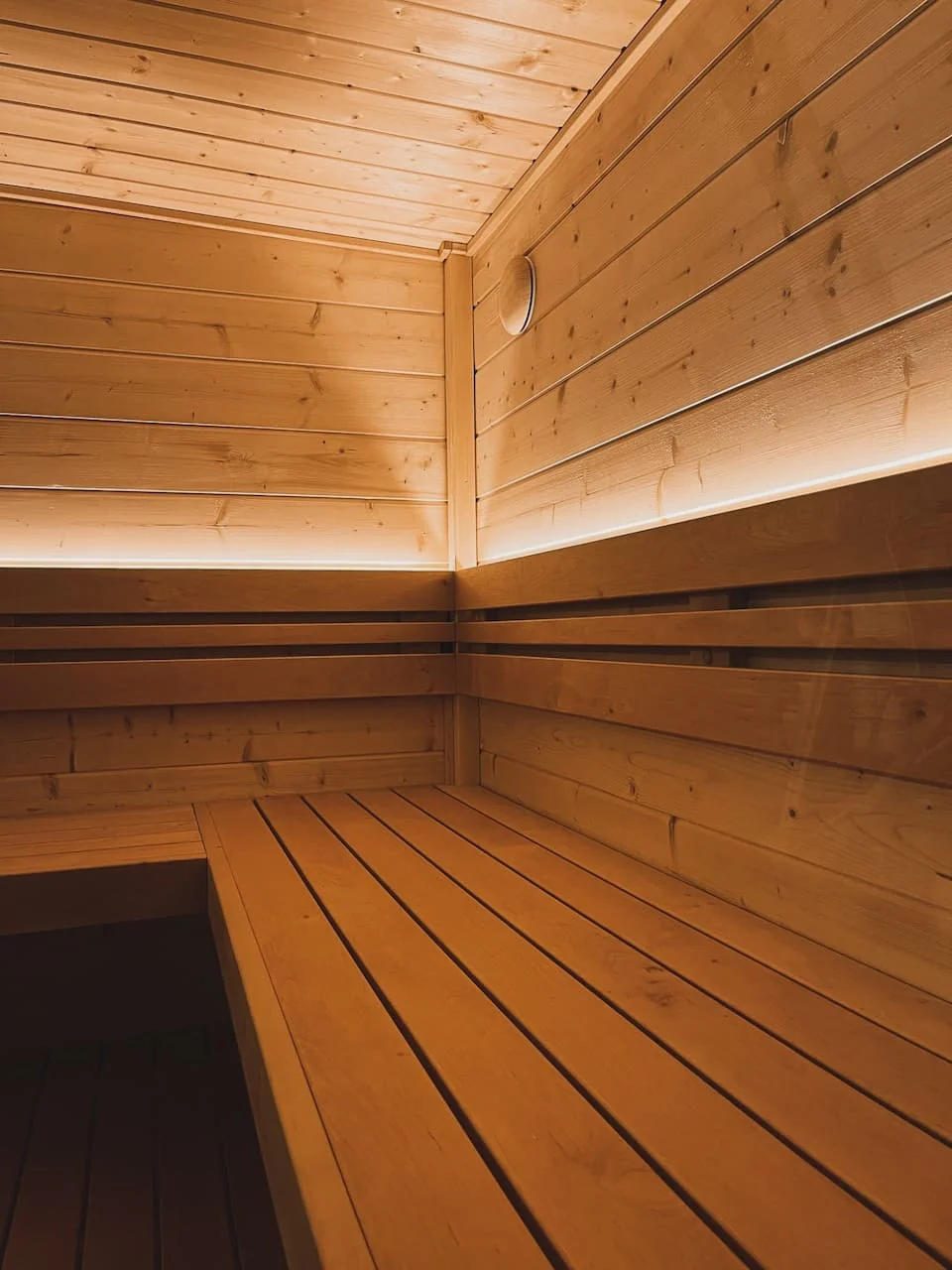 Leil® Patio S 4-5 Person Outdoor Sauna - Image 6