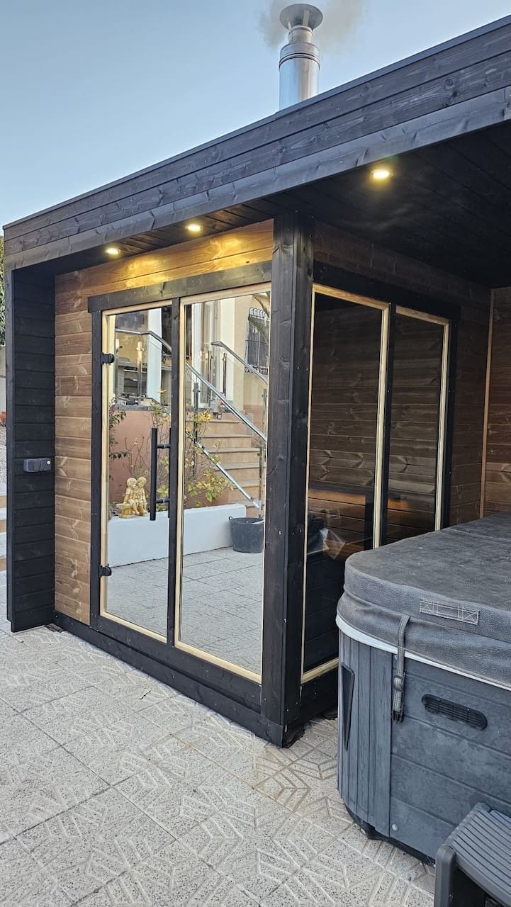 Leil® Patio S Plus 4 Person Outdoor Sauna - Image 21