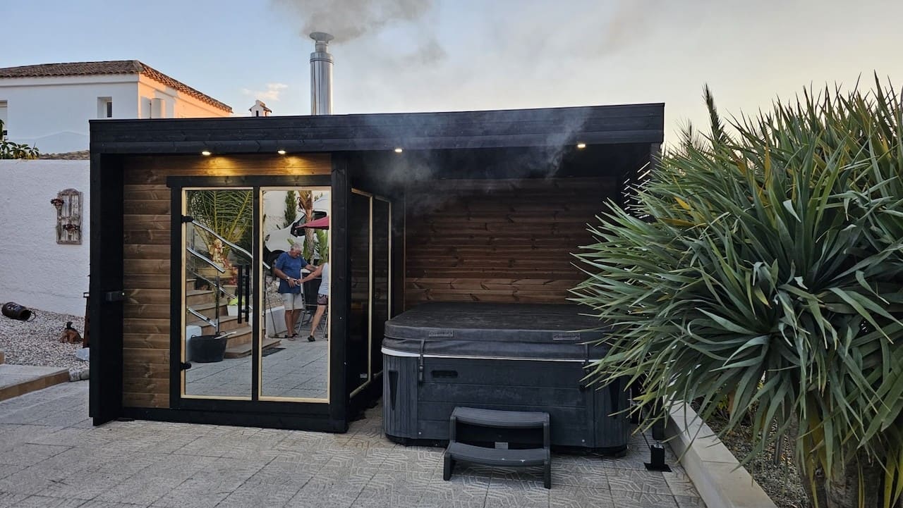 Leil® Patio S Plus 4 Person Outdoor Sauna - Image 23
