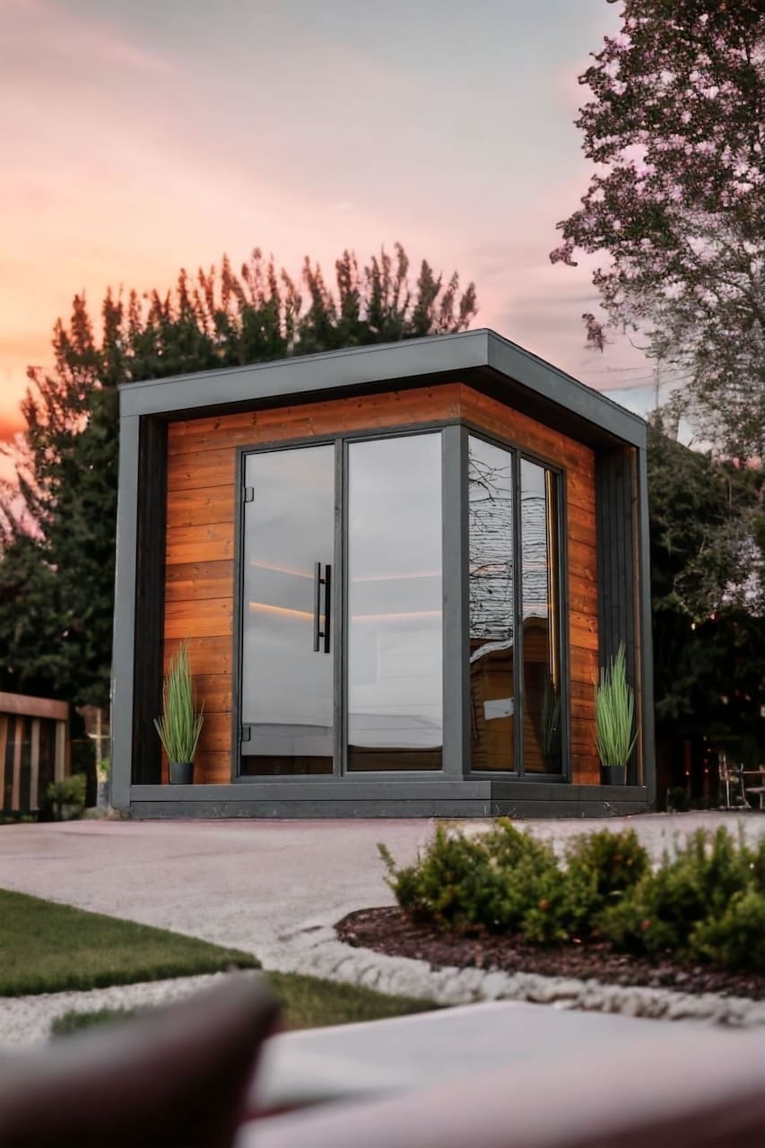 Leil® Primo Corner 4 Person Outdoor Sauna - Image 11