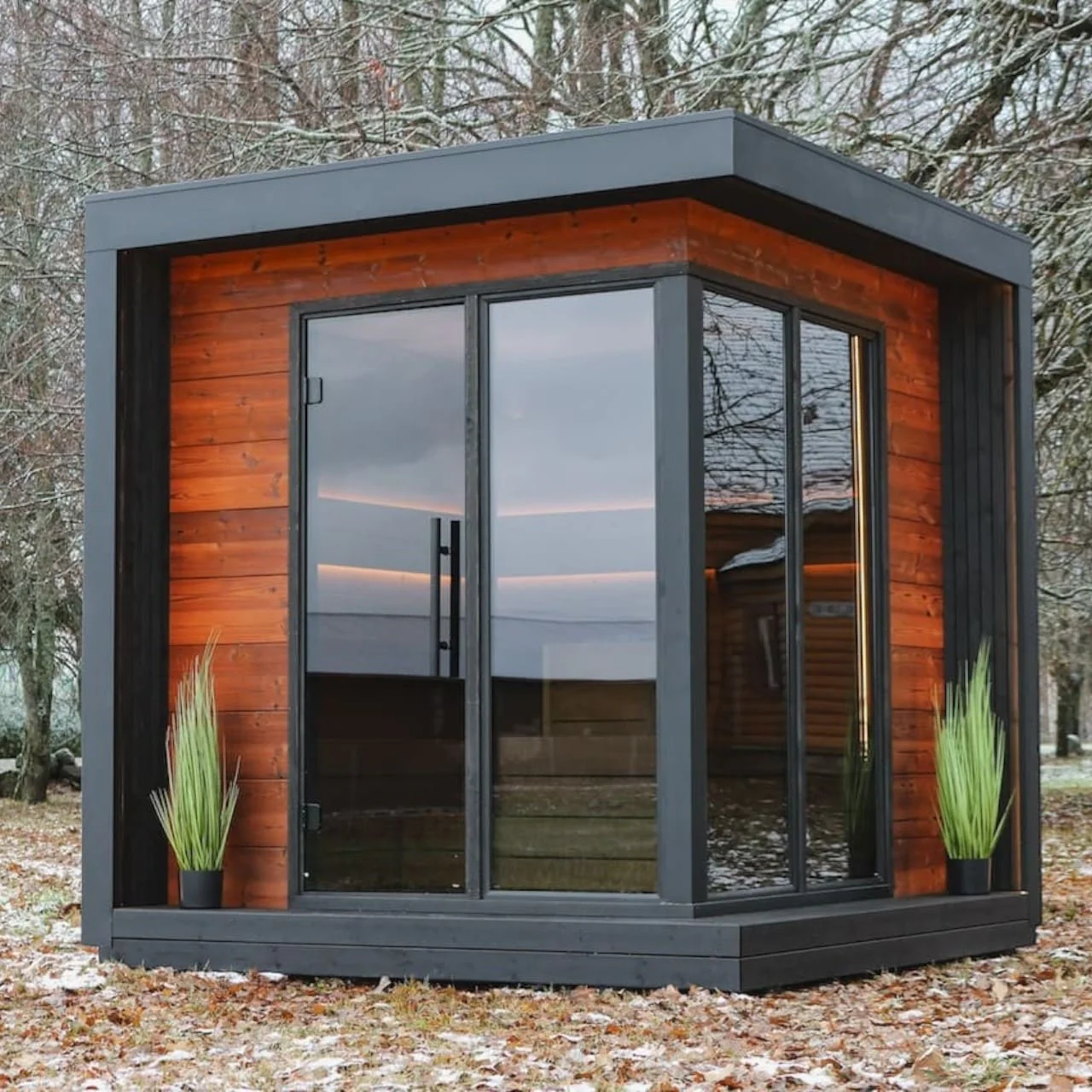 Leil® Primo Corner 4 Person Outdoor Sauna - Image 3