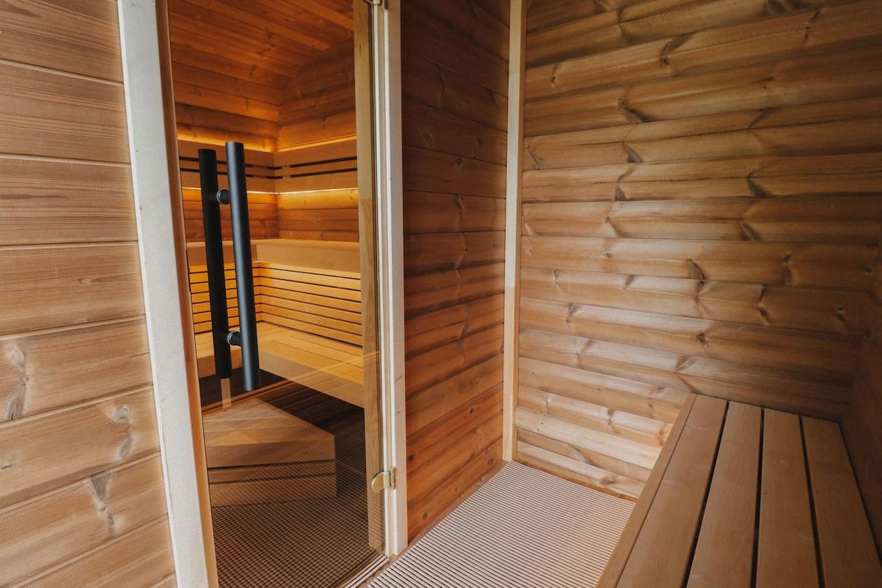 Leil® Round Cube Double Outdoor Sauna with Changing Room 5-6 Person - Image 7