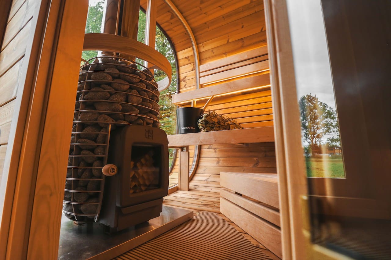 Leil® Round Cube Double Outdoor Sauna with Changing Room 5-6 Person - Image 9