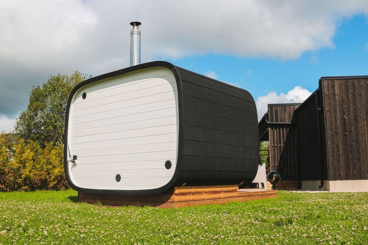 Leil® Round Cube Single Outdoor Sauna 6-8 Person - Image 10