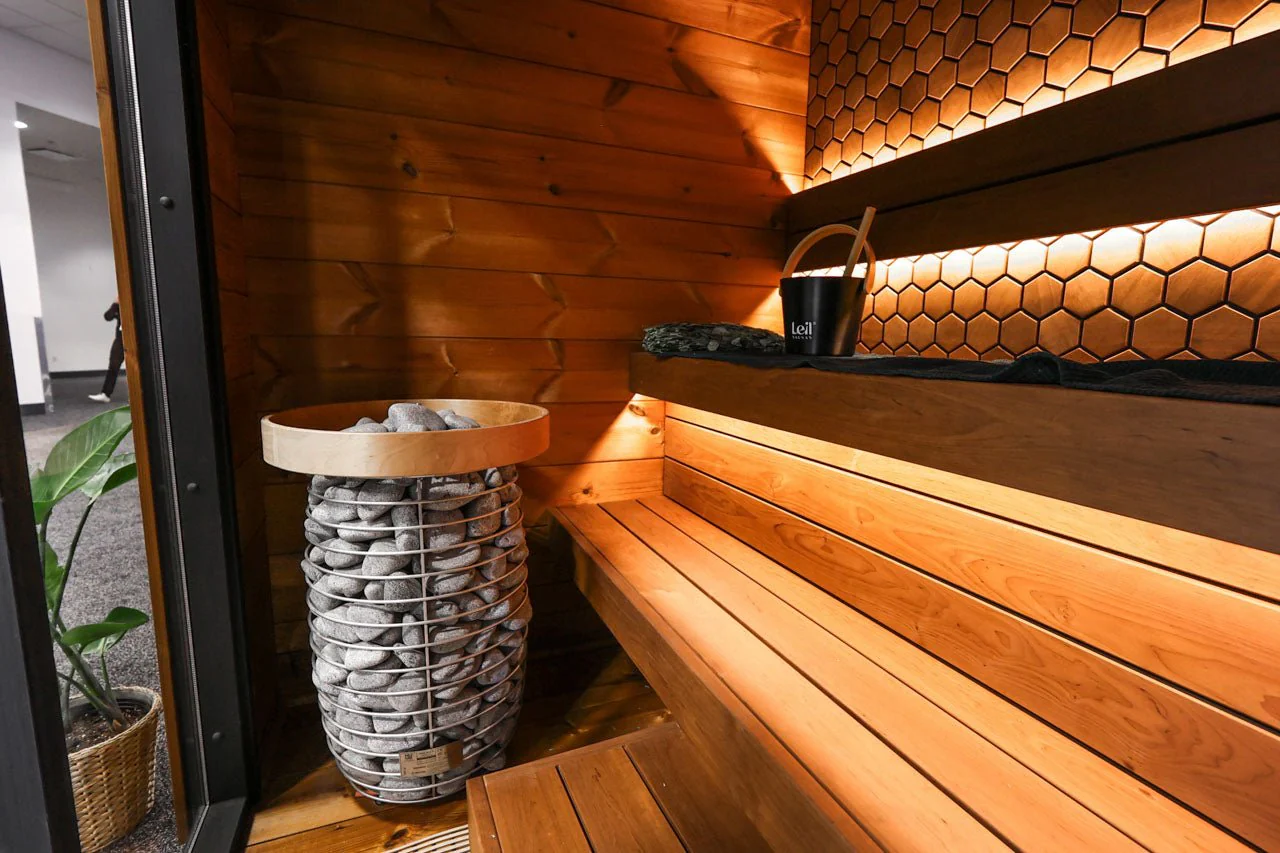 Leil® Viva 210 3-4 Person Outdoor Sauna - Image 5