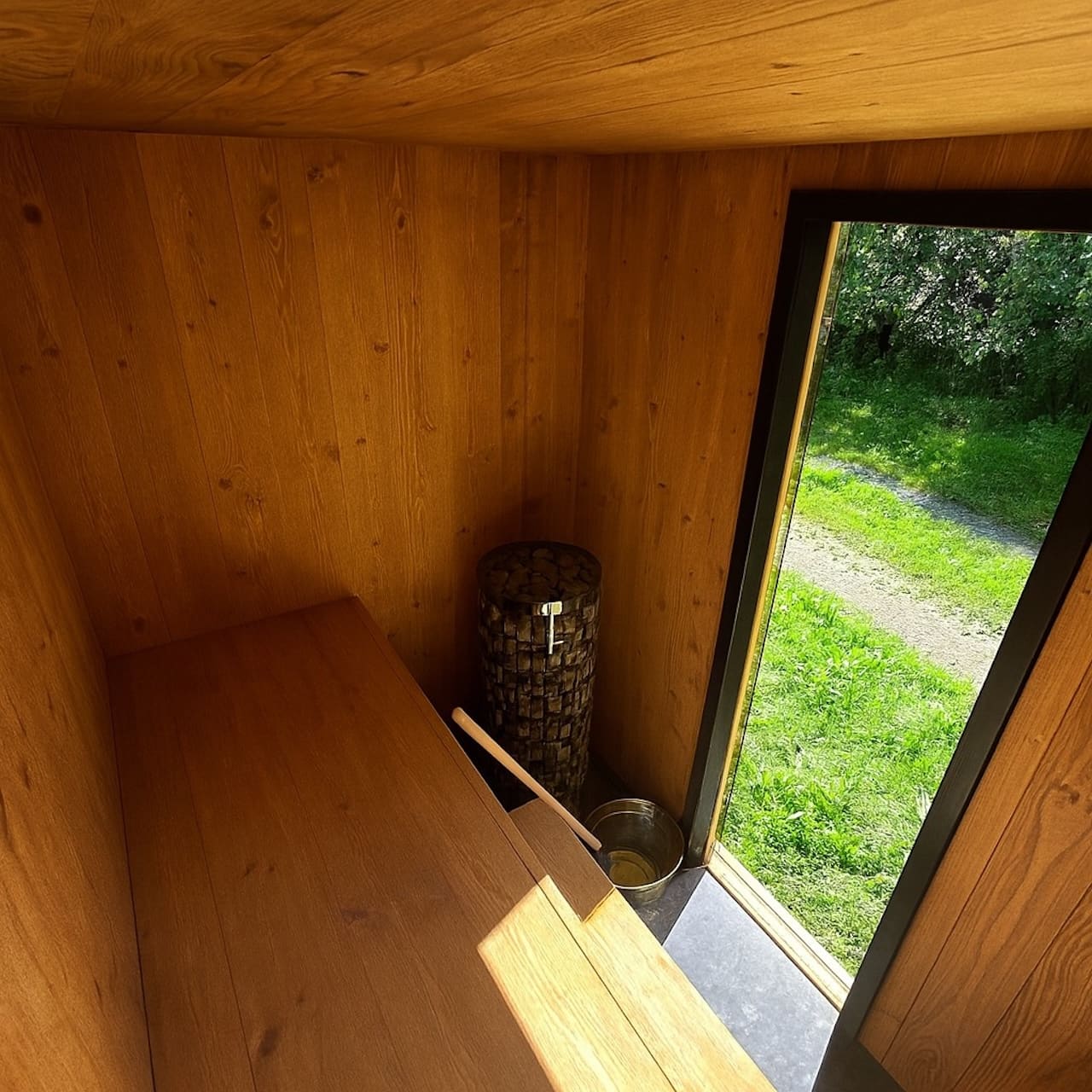 Modus Outdoor Sauna 3-4 Person with Harvia Cilindro PC70 Heater and Stones - Kit - Image 10