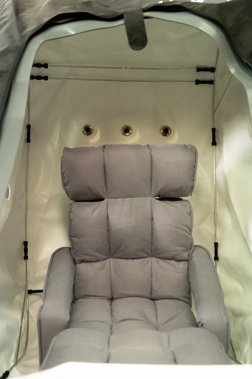 Optimal Health Access Hyperbaric Oxygen Chamber - Image 9