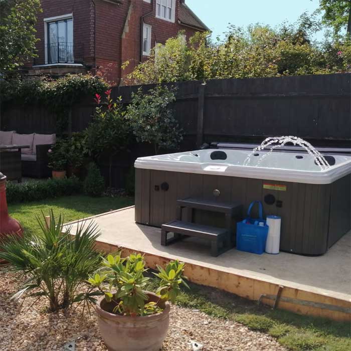 Orca Leisure Heartboro 6 Person Hot Tub - Image 7