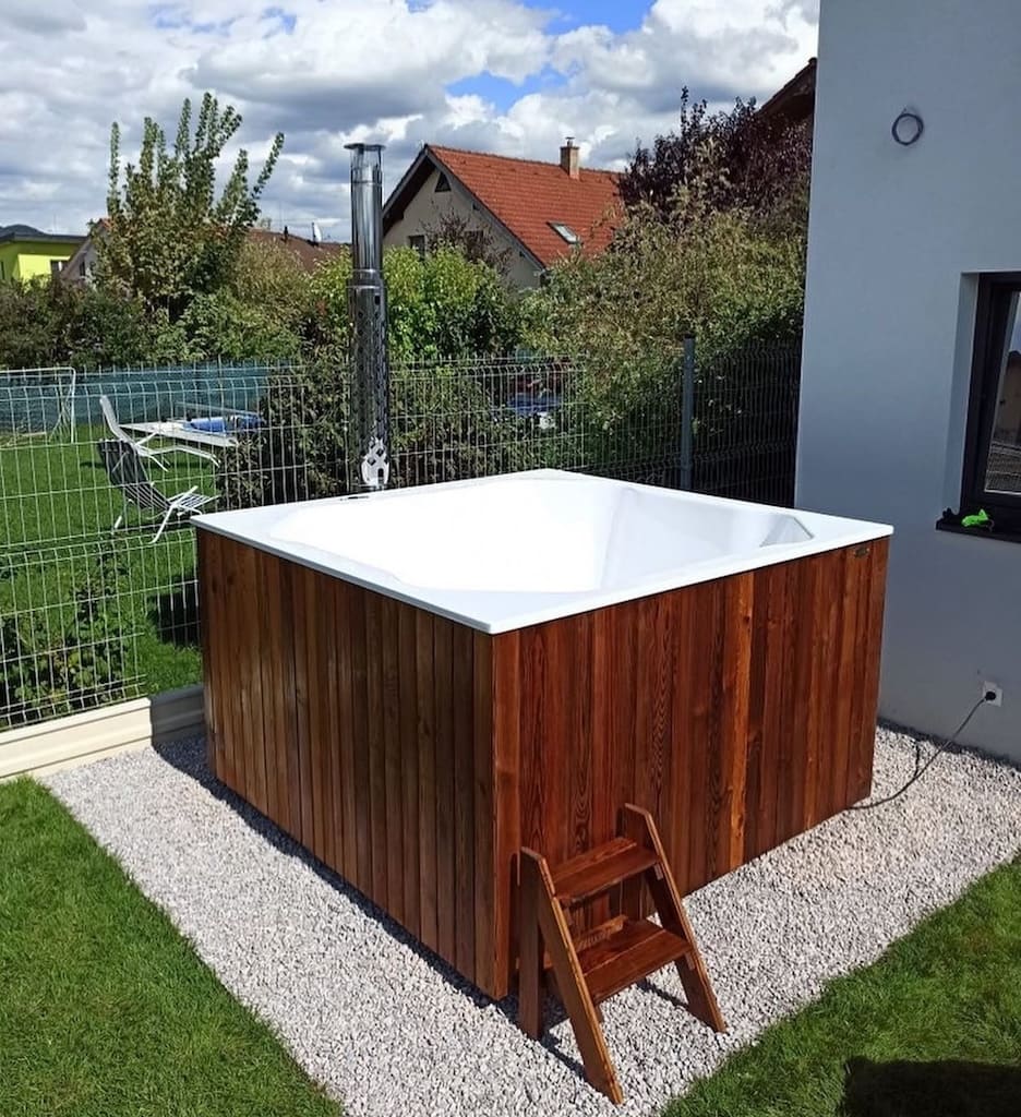 Polar Spa Elite Quattro 200 Wood Fired Hot Tub with 35kW Stove (6-8 Person) - Image 12