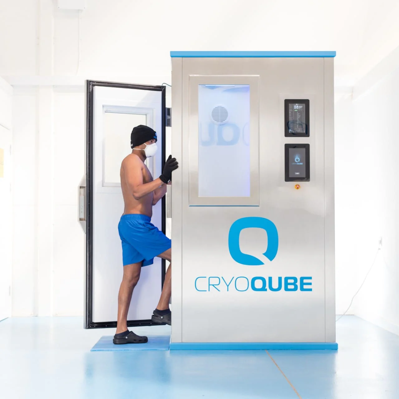 Quantum CryoQube Liquid Nitrogen Whole Body Cryotherapy Chamber - Image 3