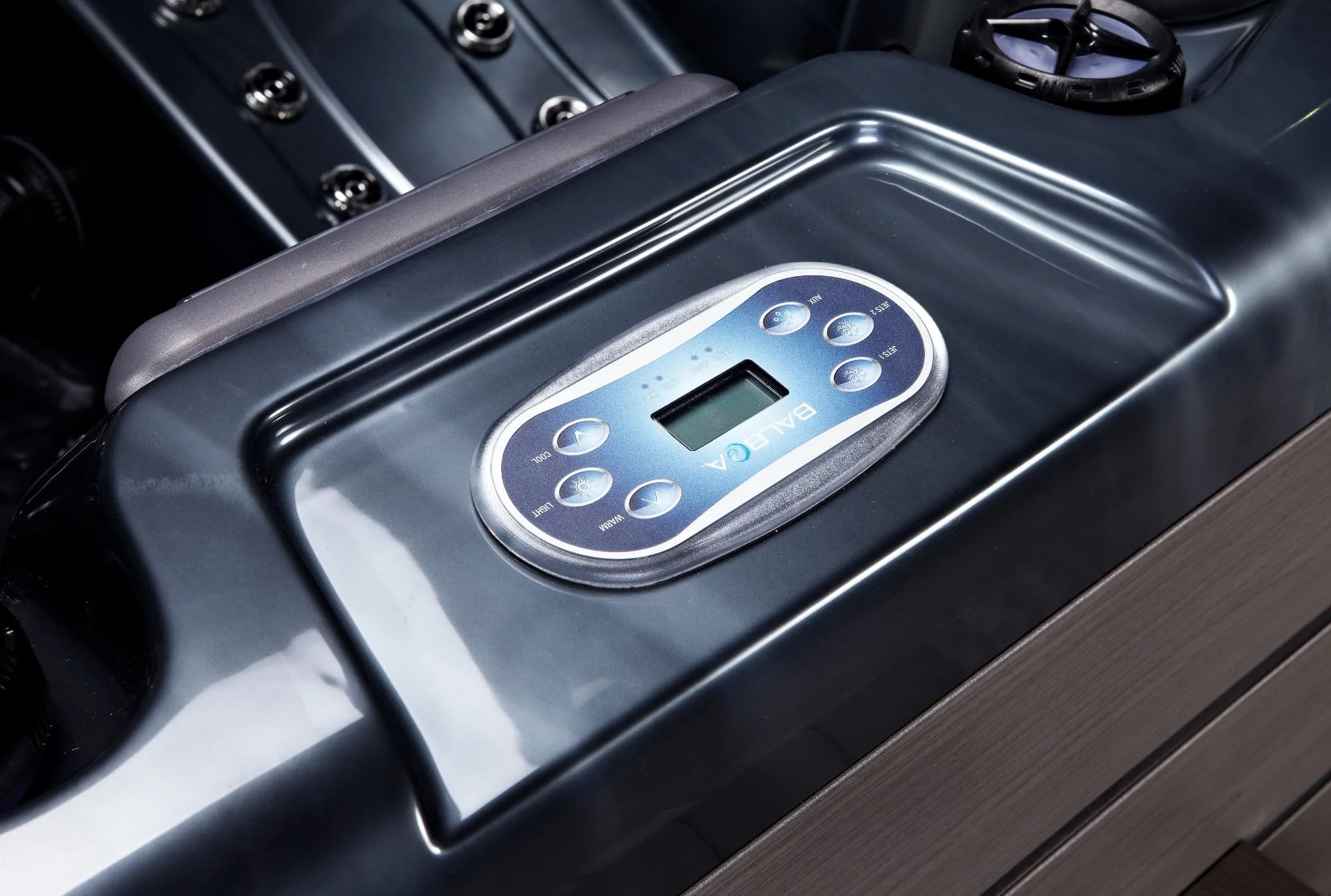 Rhodes 5 Person Hot Tub - Image 11