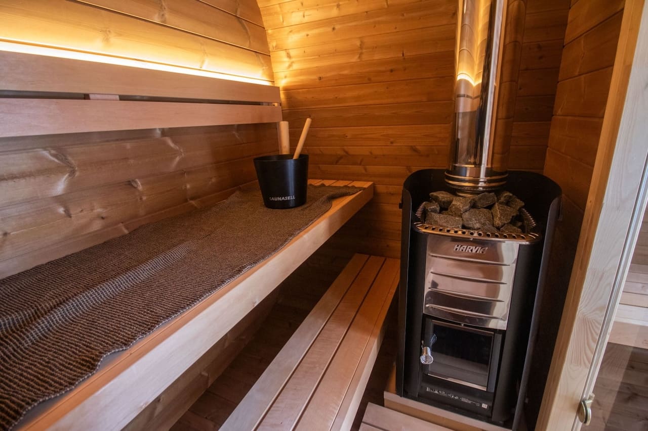 Leil® Dice Dual 4 Person Sauna with Changing Room - Image 17