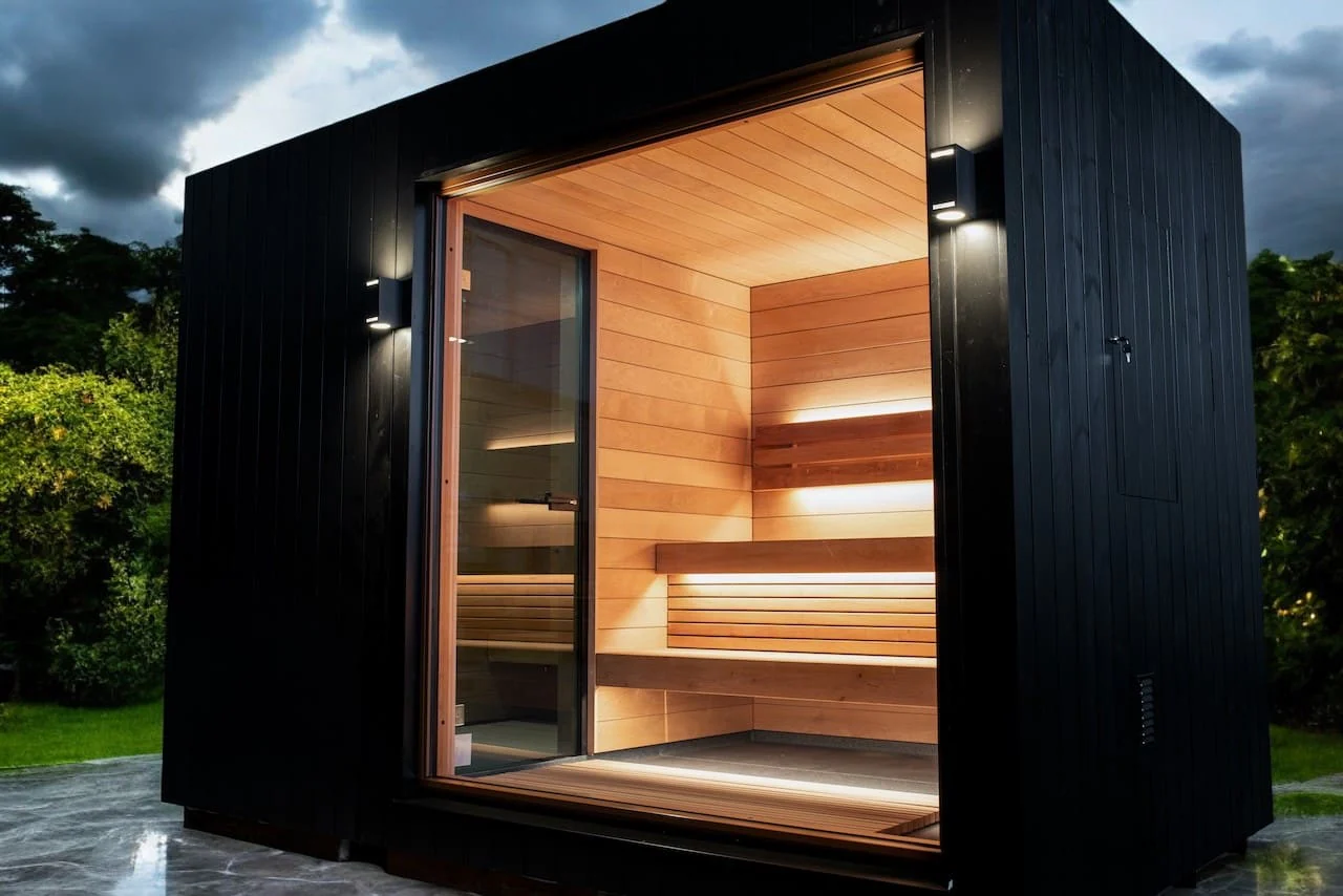 Saunum AirCube Double Outdoor Sauna 5 Seater with Changing Room - Image 6