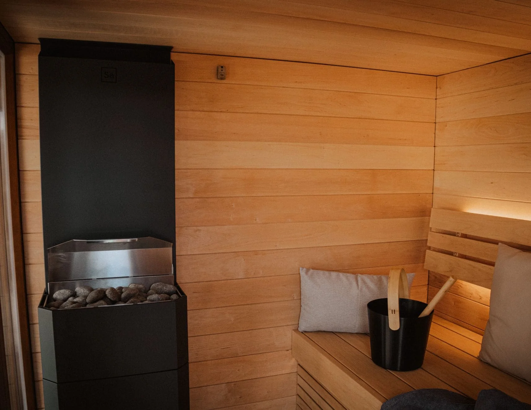Saunum AirCube Terrace Outdoor Sauna 4 Seater - Image 4