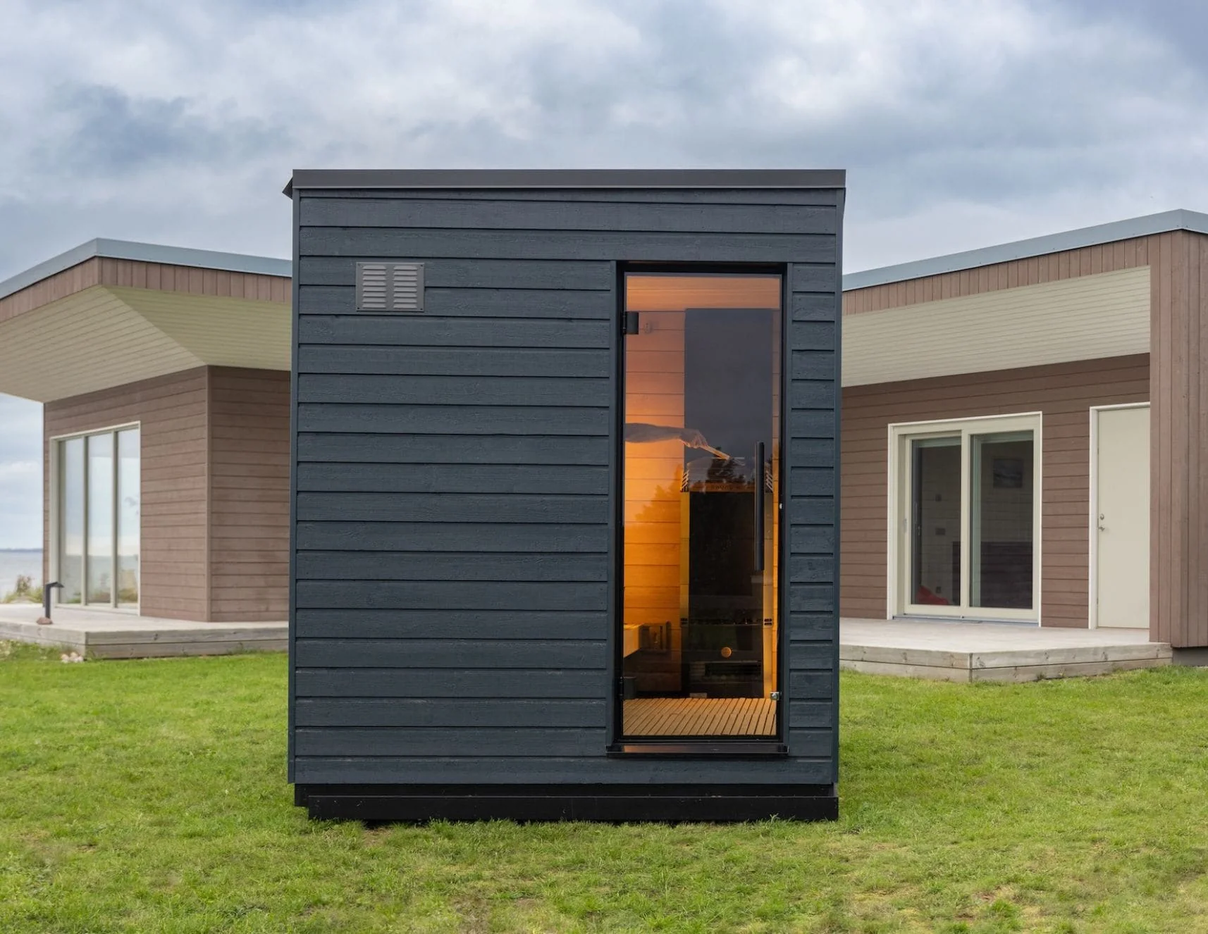 Saunum Classic Outdoor Sauna 4 Seater - Image 6