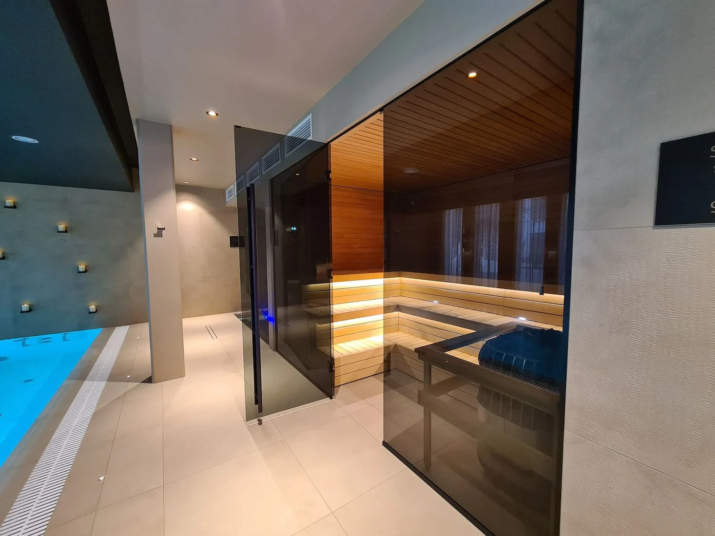 Saunum Luxury Heater - Image 4