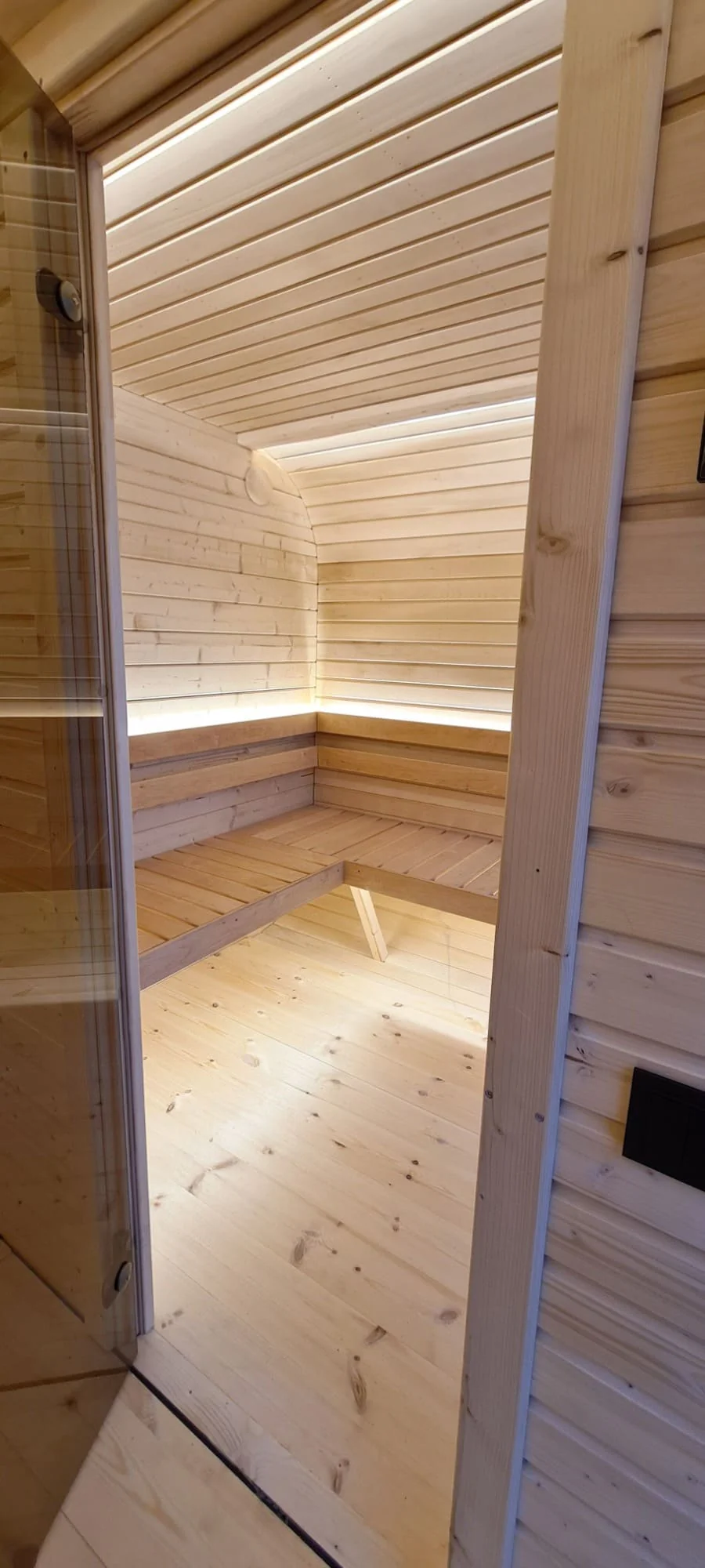 Viking Industrier Luna Outdoor Sauna With Changing Room - Image 10