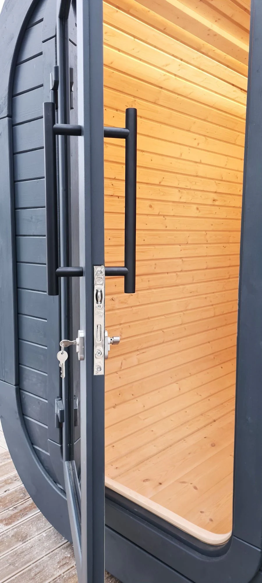 Viking Industrier Luna Outdoor Sauna With Changing Room - Image 6